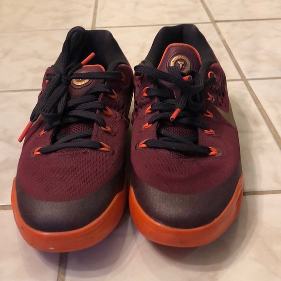 Kobe 9 size 3.5Y - Picture 6 of 8